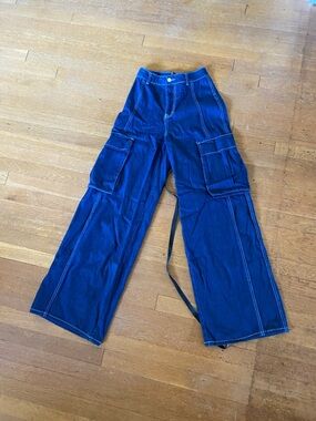 PrettyLittleThing Cargo Jeans